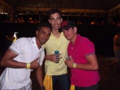 Oktober 10 Anos